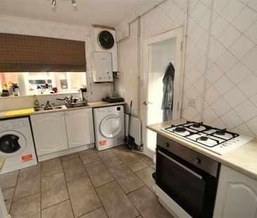 Bedroom Semi-detached House In Farncombe, GU7 - Photo 3