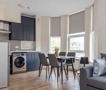 Apt 4, 27 Camden Street, Belfast, BT9 6AT - Photo 2