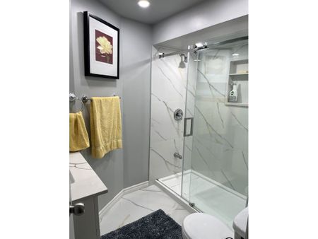 For Lease - 4 Brennan Road Unit# Room 1, Ajax, Ontario - Photo 5