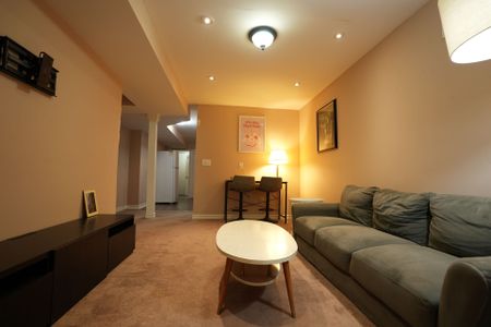For Lease - 214 Farmstead Road Unit# Bsmt, Richmond Hill, Ontario - Photo 3