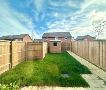 4 bedroom end of terrace house to rent - Photo 4