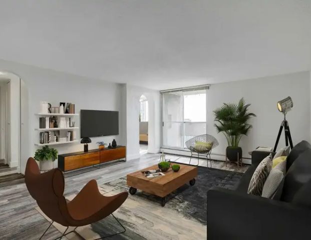 Garden Towers | 909 7 Avenue Southwest, Calgary - Photo 1