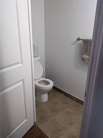 For Lease - 500 Doris Avenue Unit# 830, Toronto, Ontario - Photo 4