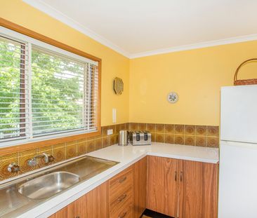 Coastal Living - Spacious Family Home Just Minutes from the Beach - Photo 6