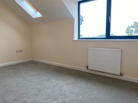 4 bedroom townhouse to rent - Photo 4