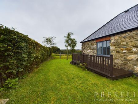 3 bedroom barn conversion to rent - Photo 2