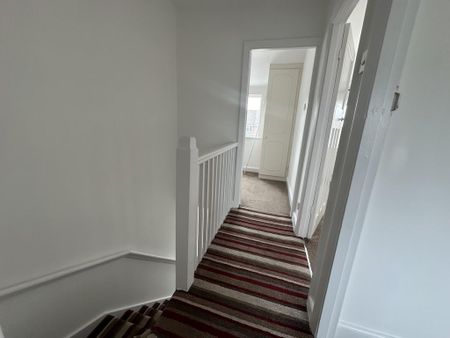 3 bedroom terraced house to rent - Photo 2