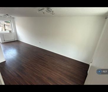 3 bedroom end of terrace house to rent - Photo 2