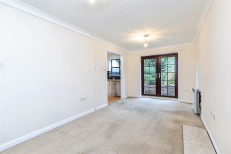 2 bedroom retirement property to rent - Photo 2