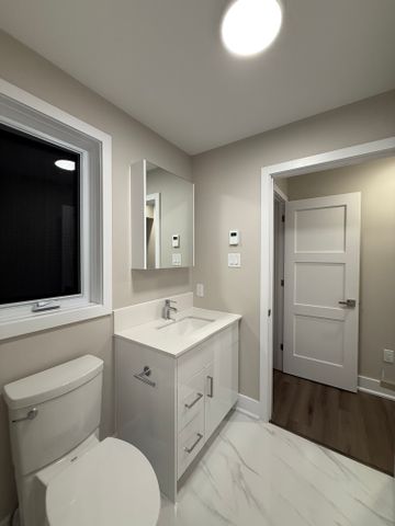 342 Fifth Avenue - Photo 3