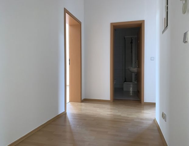 *** Schöne 2-Zimmer-Wohnung mit Gartennutzung im Stadtteil Chemnitz-Altendorf *** - Photo 1