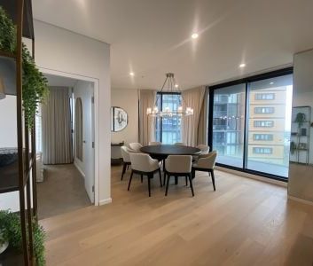 Stunning 3 Bedroom Corner Apartment - Total 172sqm - Photo 5