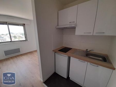 Location Appartement 1 pièce 27m² CHAMALIERES 63400 - Photo 3