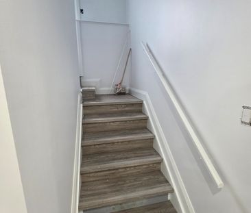 For Lease - 180 CHENOA Way Unit# B, Barrhaven, Ontario - Photo 1