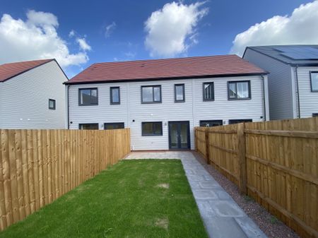Juniper Avenue, Wolverhampton, WV10 - Photo 2