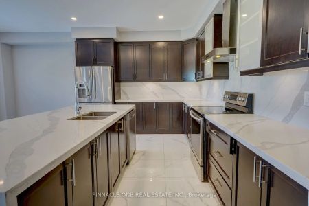 Detached Home For Lease | E9235634 - Photo 3
