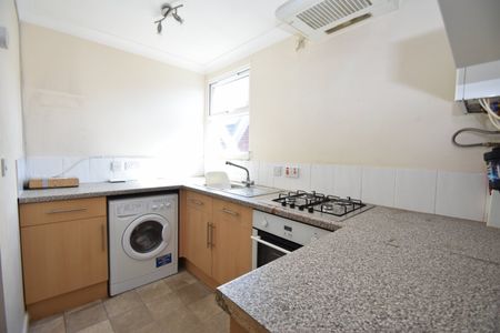 1 bedroom studio apartment to rent - Photo 5