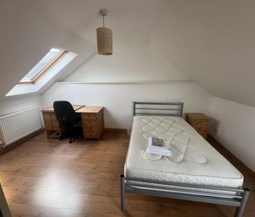 5 bedroom terraced house to rent - Photo 2