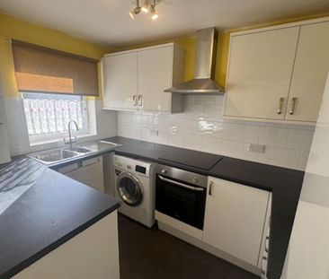 2 bedroom ground floor flat to rent - Photo 6