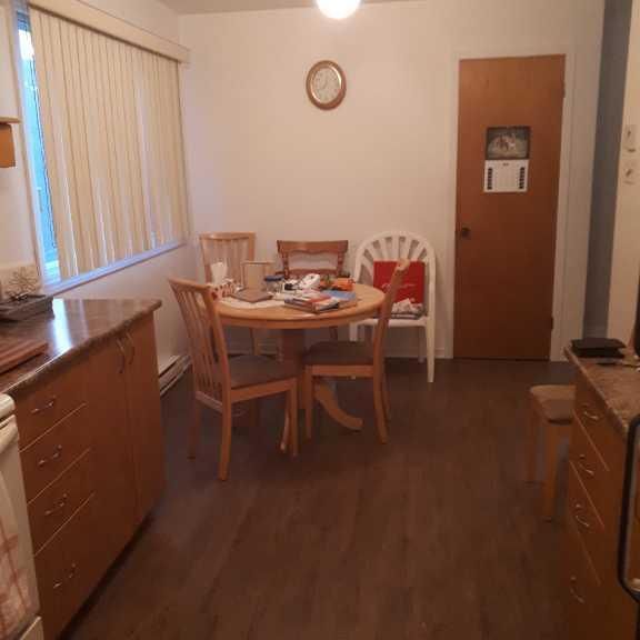 N-Rosemont 4.5 HAUT TRIPLEX près de tout; pas besoin de voiture! - Photo 1