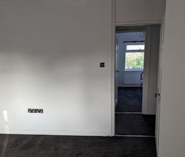 3 Bed Terraced House, Derwent Road, B30 - Photo 5