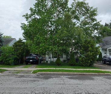 For Lease - 42 Kerr Crescent, Quinte West, Ontario - Photo 4