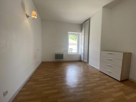 Location Appartement 3 pièces 63m² MONT DE MARSAN 40000 - Photo 3