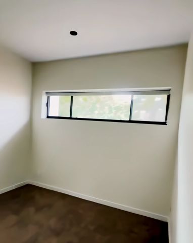 3 bed 2 bath - Photo 5