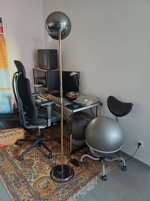 Gelijkvloers appartement met ruim terras, parkingplaats en extra berging - Photo 1