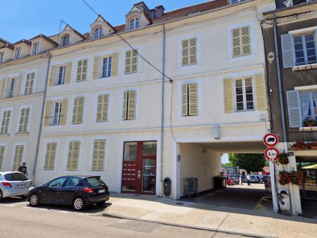 A SAISIR bel appartement de type 4 au centre ville d’Avallon - Photo 2