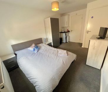 1 bedroom house of multiple occupation to rent - Photo 1