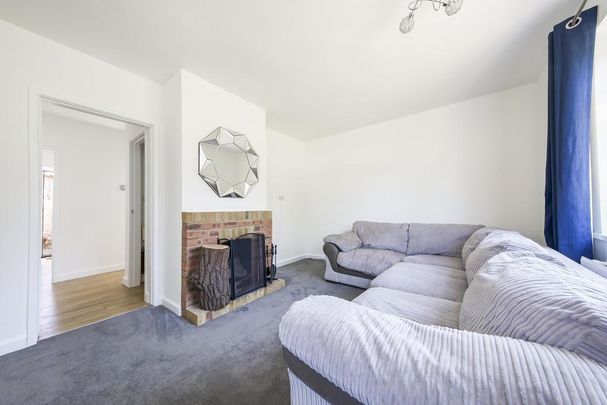 2 bedroom ground floor maisonette to rent - Photo 1