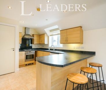 2 bedroom town house to rent Alan Turing Road, Loughborough - Photo 5