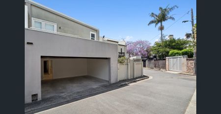 Elegant Family Home With French-Provincial Flare - Photo 4