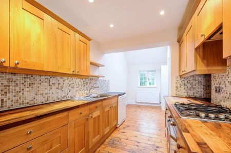 3 bedroom semi-detached house to rent - Photo 2