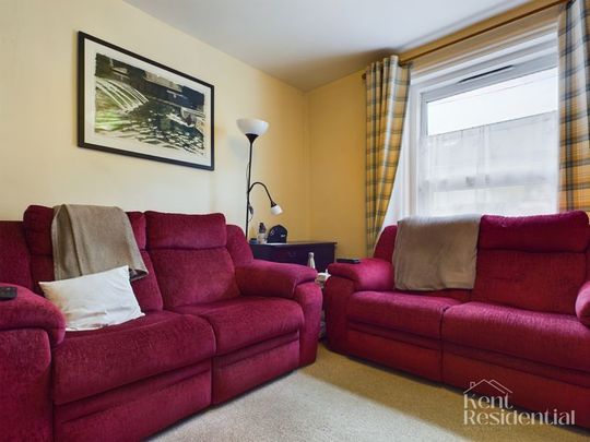 3 bed house to rent in John Street, Maidstone, ME14 - Photo 1