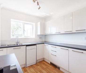 Brumcombe Lane, Bayworth - Photo 1