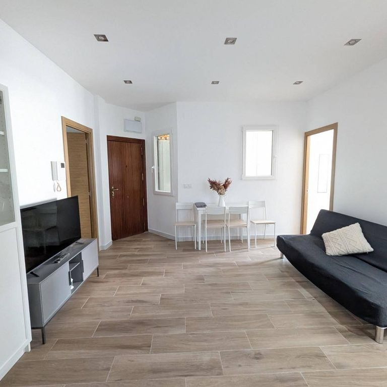 4 room luxury Apartment for rent in Valencia, Spain - Photo 1