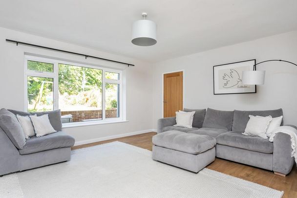 4 bedroom semi-detached house to rent - Photo 1