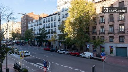 3 room luxury Apartment for rent in Madrid, Spain - Photo 5