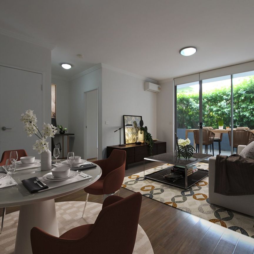 Ground Floor Front One- Bedroom Apartment with Courtyard - Photo 1