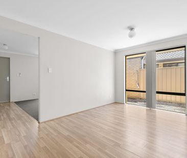 Spacious 3-Bedroom Home in the Heart of Baldivis - Photo 5