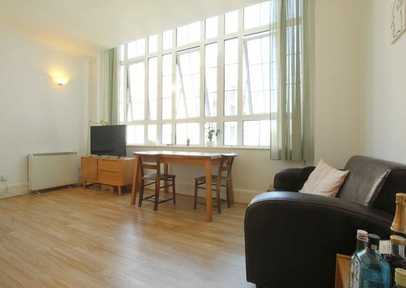 Grange Yard - Photo 1