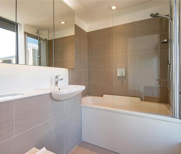 1 bedroom penthouse to rent - Photo 5