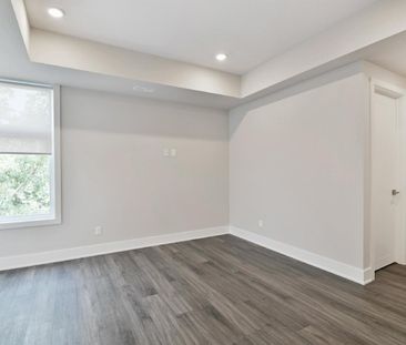 16 Champagne Avenue South - 205 - Photo 4