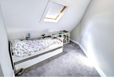 4 bedroom terraced house to rent - Photo 3