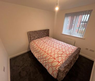 2 bedroom flat to rent - Photo 2