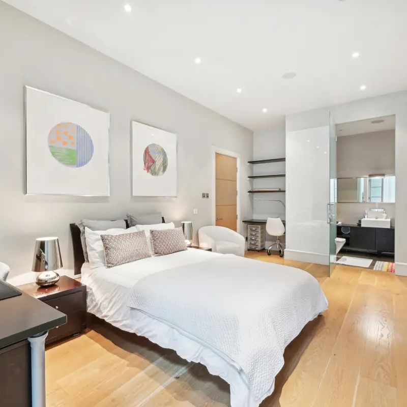 5 bedroom flat in South Kensington - Photo 1