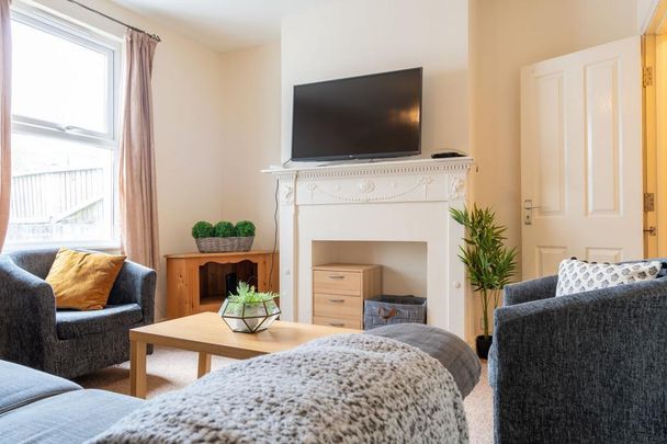 5 bedroom house to rent - Photo 1