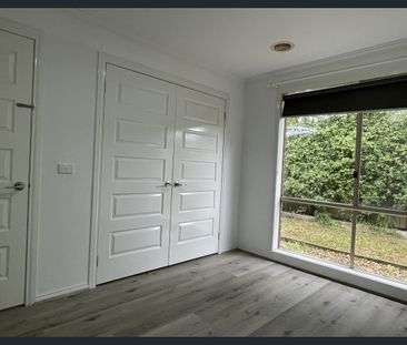 11 Muscari Drive, Pakenham, Vic 3810 - Photo 1